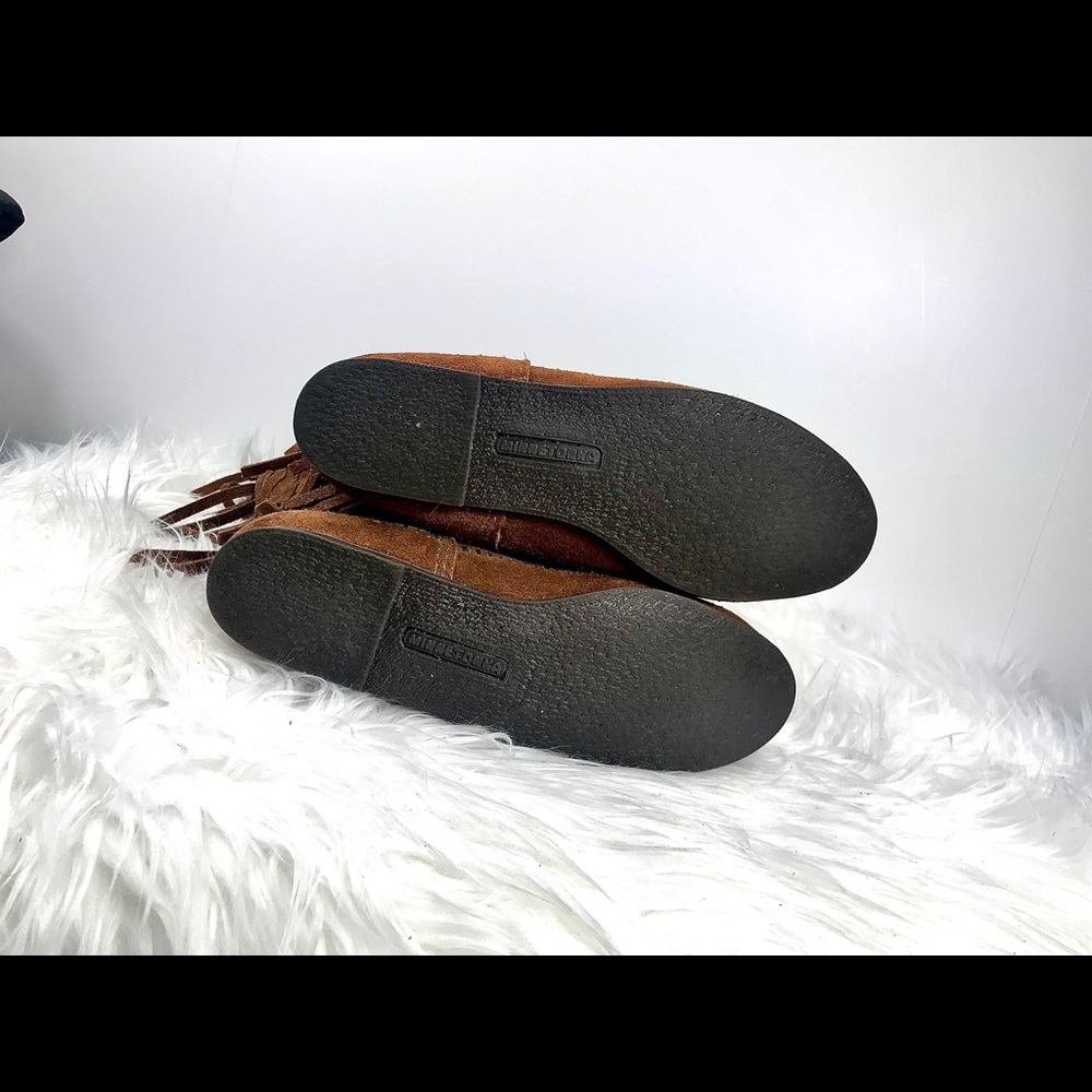 MINNETONKA Moccasin Three-Layer Fringe Boot Size 6 - Picture 8 of 8